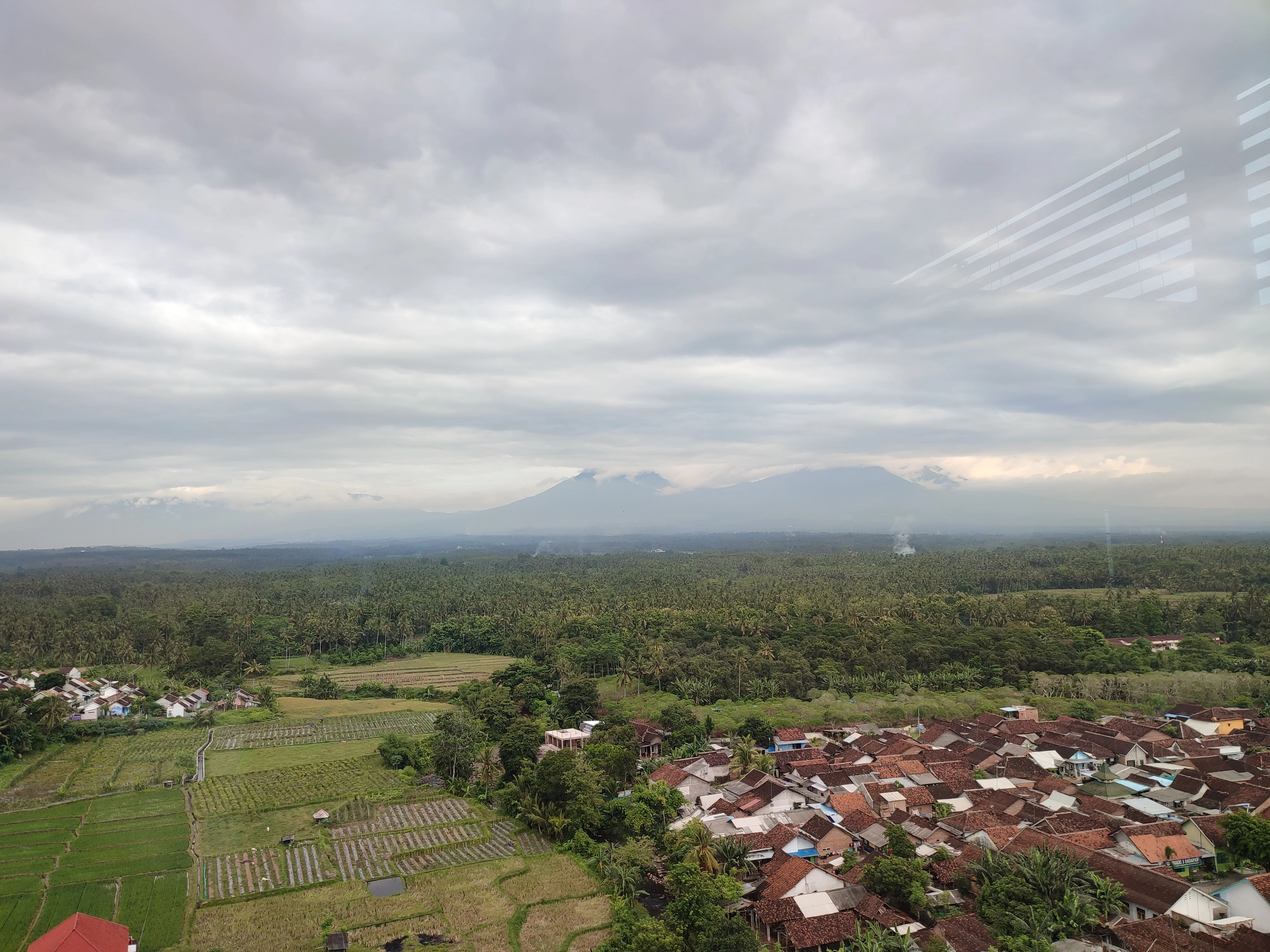 Ijen. Cafe De Indonesia - Image 2